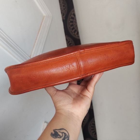 Vintage Coach Rust Zippered Clutch🧡🧡 HTF - Picture 8 of 16